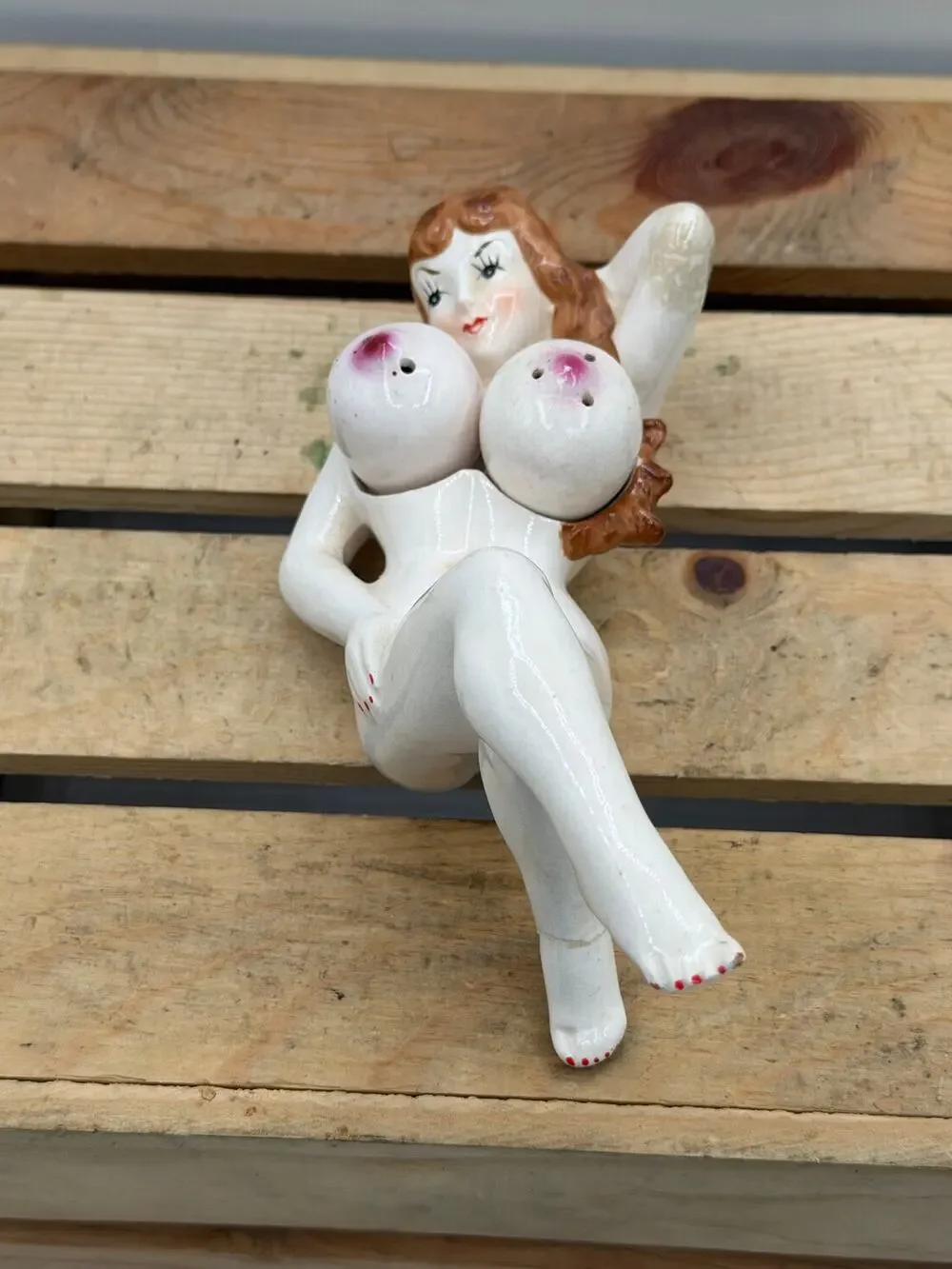 Vintage Ceramic Pin-Up Girl Novelty Salt and Pepper Shaker
